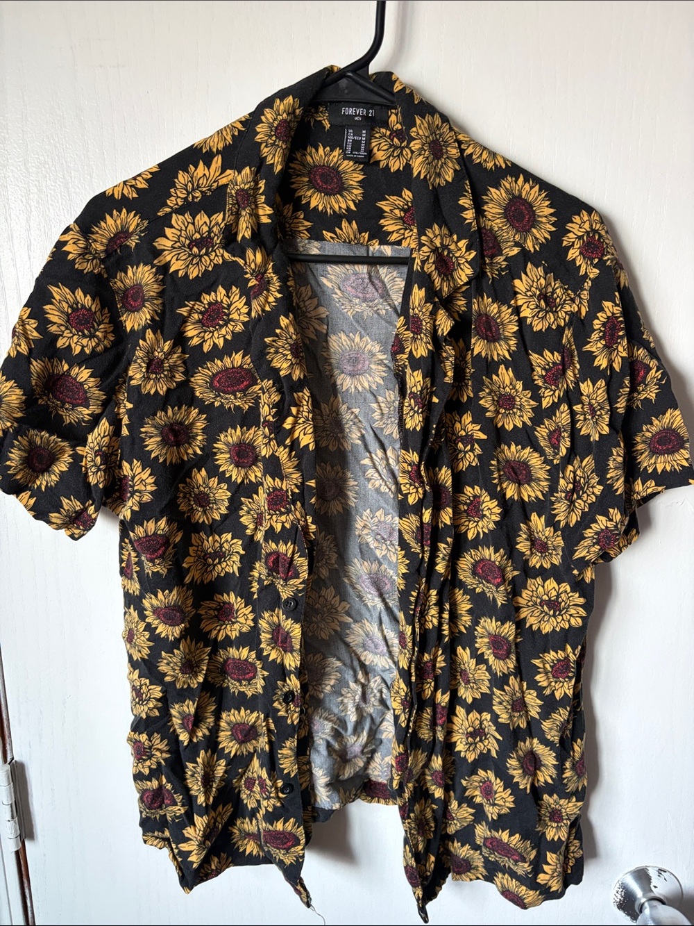 Forever 21 Men's Black Sunflower Print Button-Front Shirt